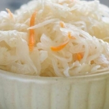 Kiseli kupus je gorak: razlozi kako ukloniti gorčinu